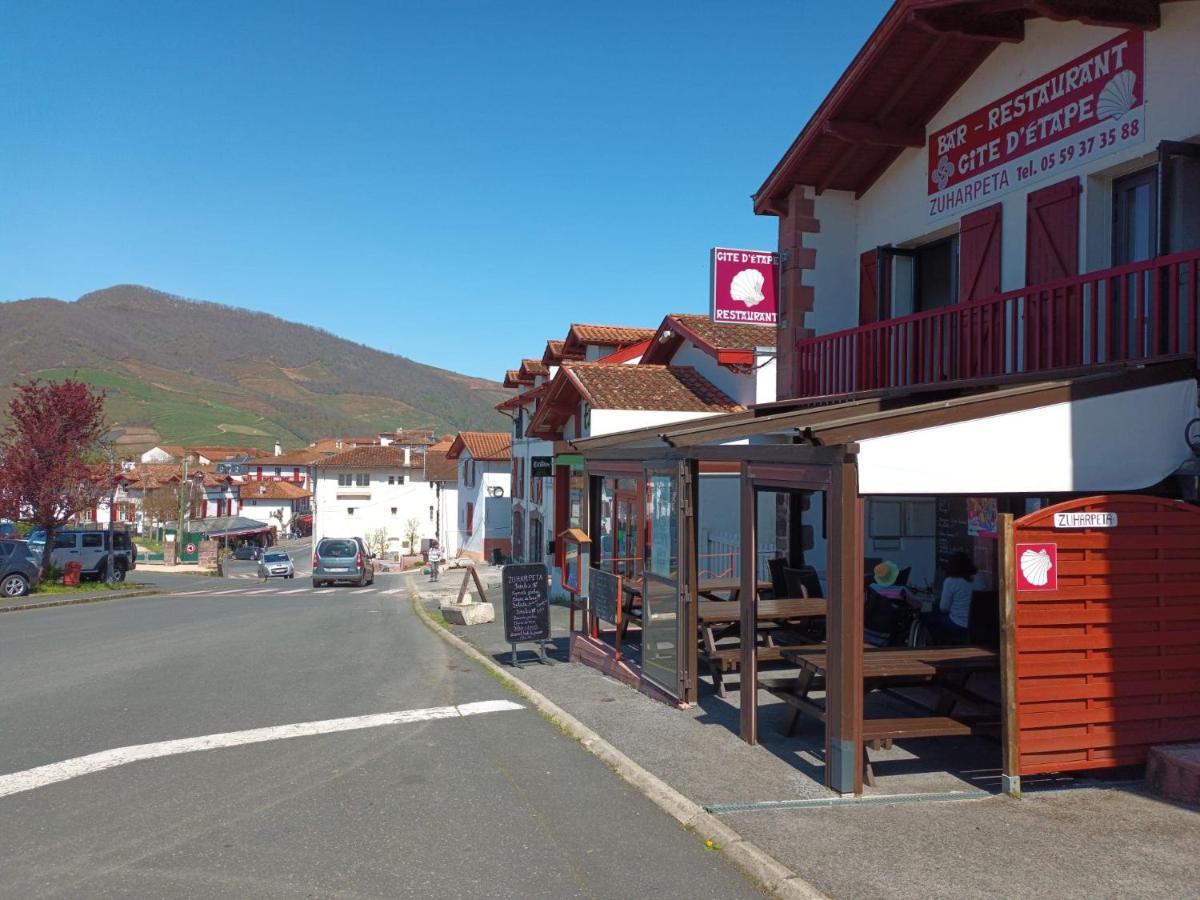 Refuge D'Etape Zuharpeta Randonneur Pelerin سان جان بييه دو بور المظهر الخارجي الصورة
